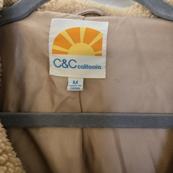 C&C California Tan Faux Fur Teddy Jacket Womens Size Medium - Picture 2 of 5